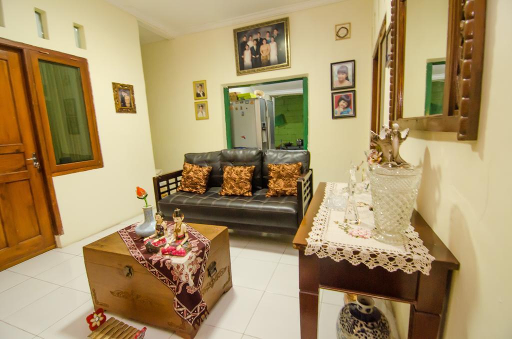 شقة بيندوبو أنداري هوم ستاي يوغياكارتا المظهر الخارجي الصورة